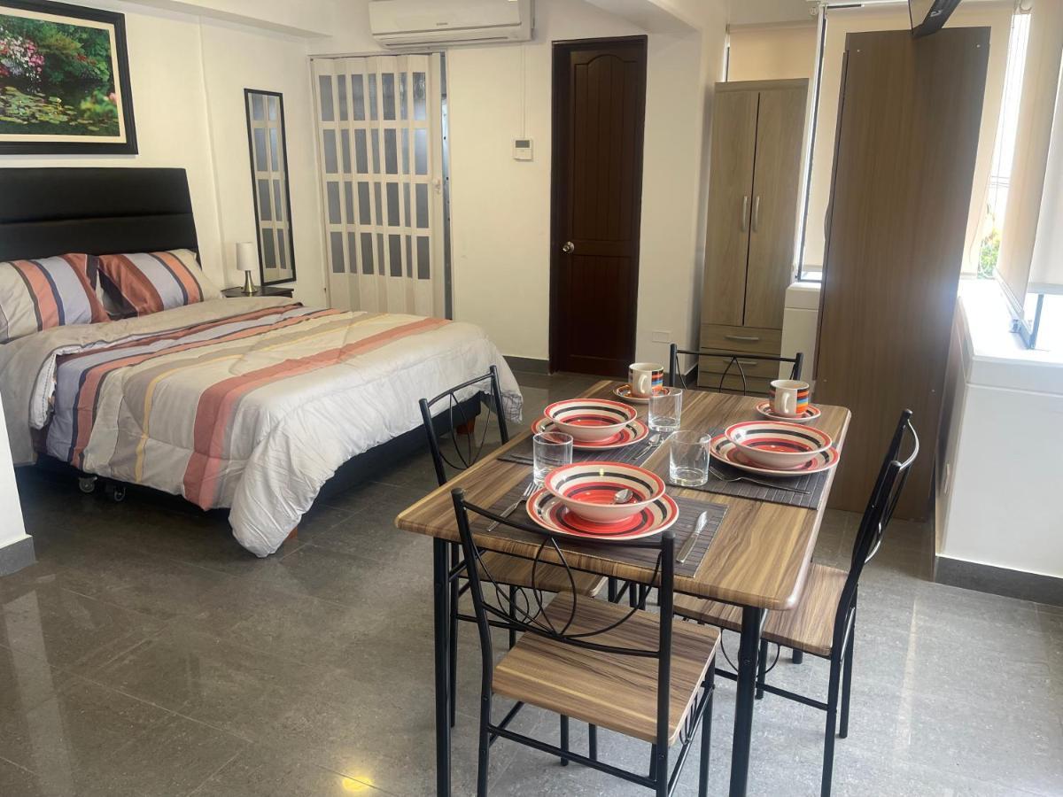 Departamento De Estreno Centro De Mirafores Lima Bagian luar foto