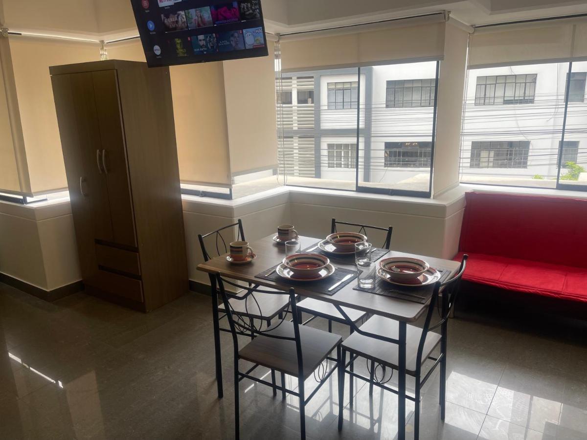Departamento De Estreno Centro De Mirafores Lima Bagian luar foto